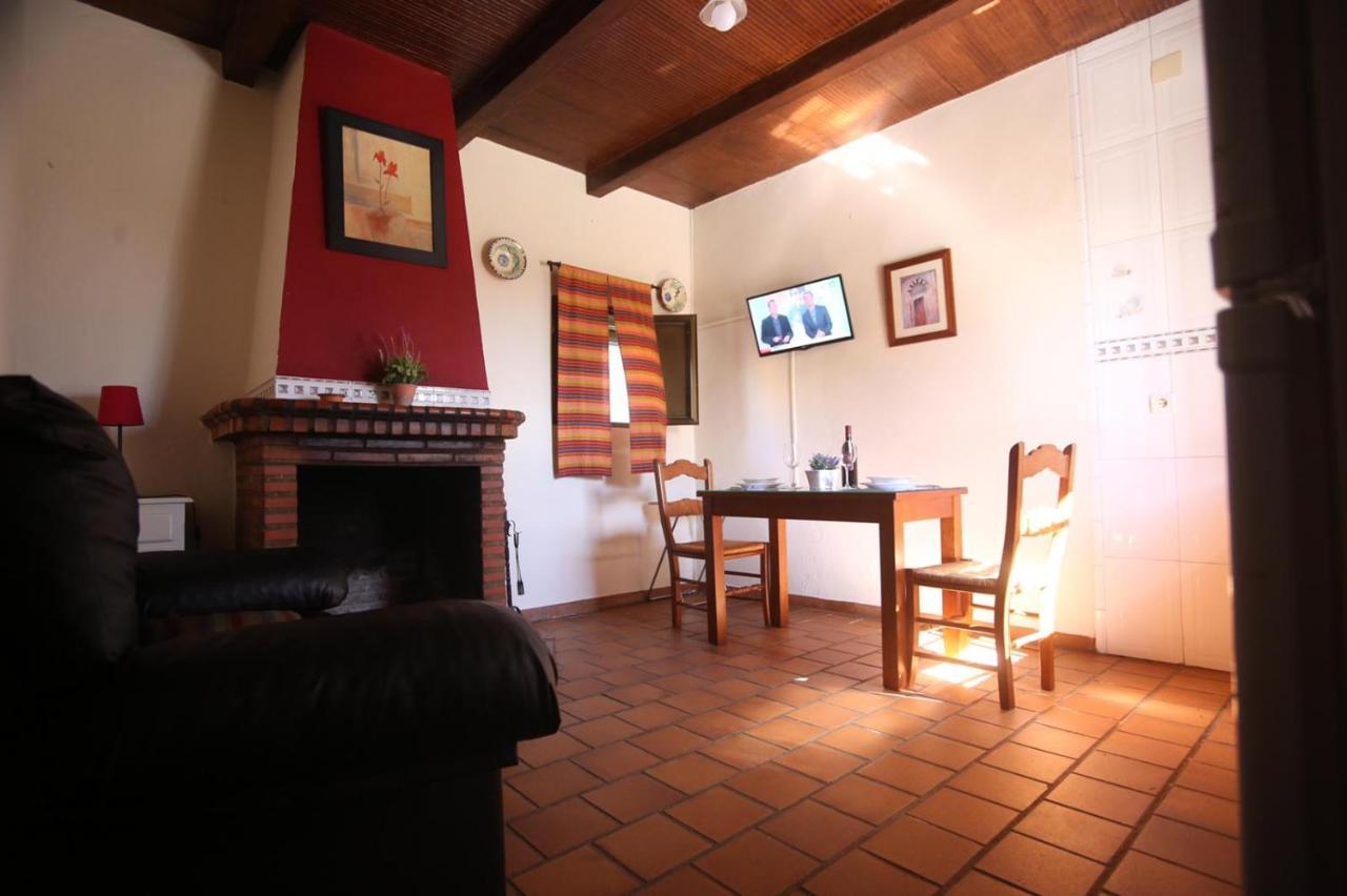 Las Casitas Daire Higuera De La Sierra  Dış mekan fotoğraf